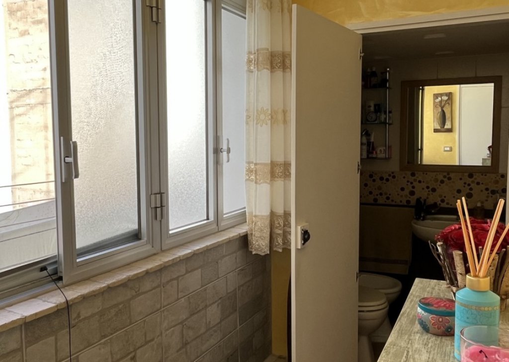 Sale Two Room Apartments Taranto - 2 rooms Via Pupino Locality 