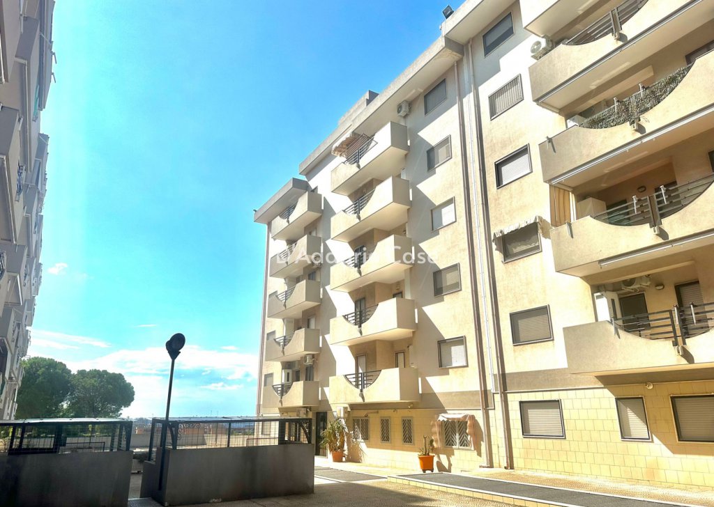 Affitto Appartamenti quadrivani Taranto - PARCO DEGLI OLEANDRI PAOLO VI- solo trasfertisti referenziati Località Paolo VI