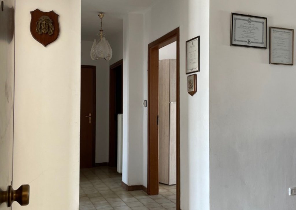 Affitto Appartamenti quadrivani Taranto - LUMINOSO QUADRIVANI VIA SALINA GRANDE Località Salinella