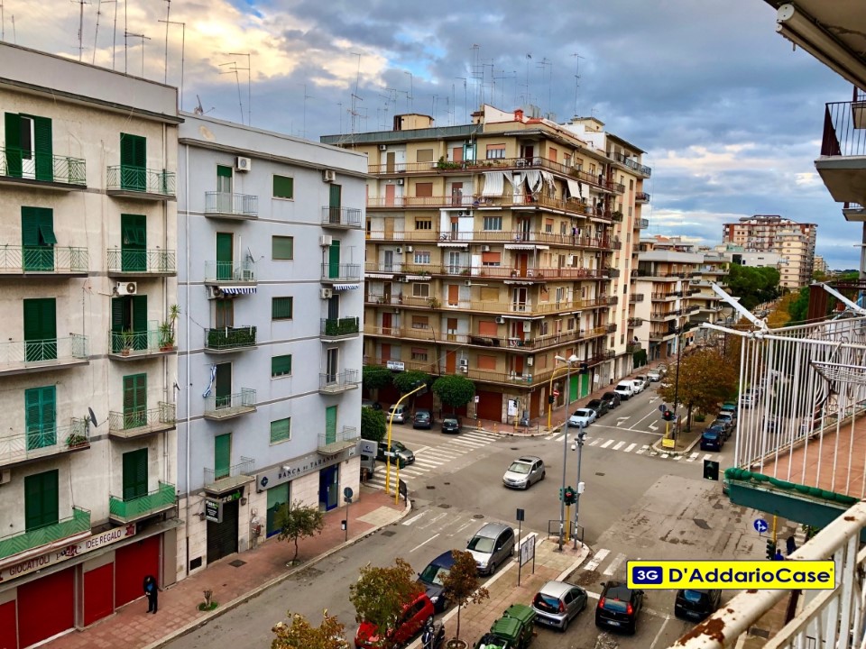  taranto vendita quart: italia/montegranaro d