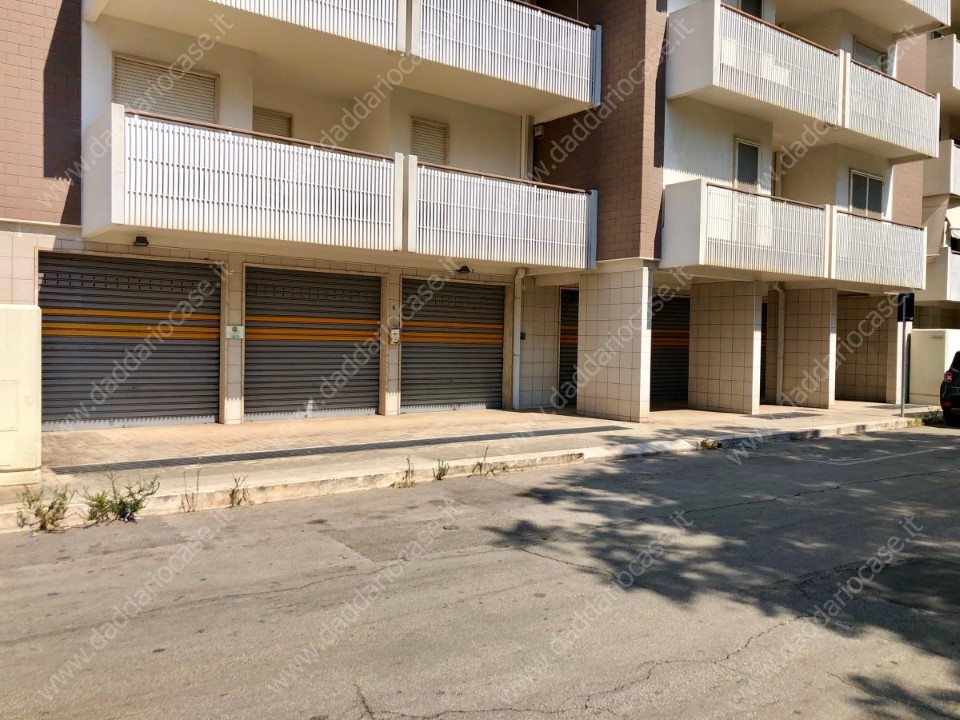 Negozio - Loc.Com. TARANTO vendita  Italia/Montegranaro  D