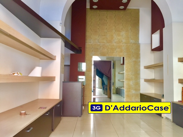 Negozio - Loc.Com. TARANTO affitto  Borgo  D